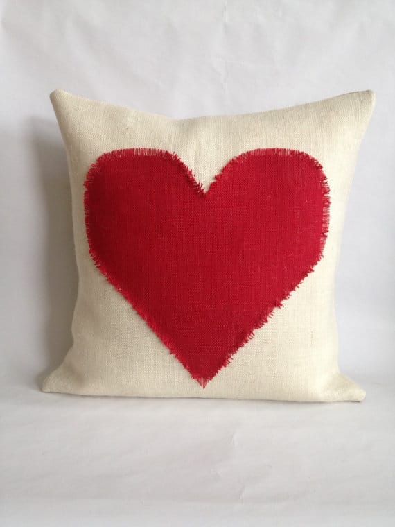 the fashion magpie heart pillow 2