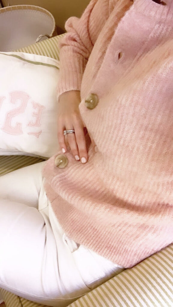 everlane pink sweater